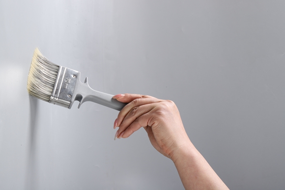 Plastic handle brush