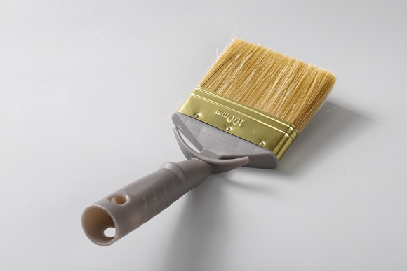 Plastic handle brush